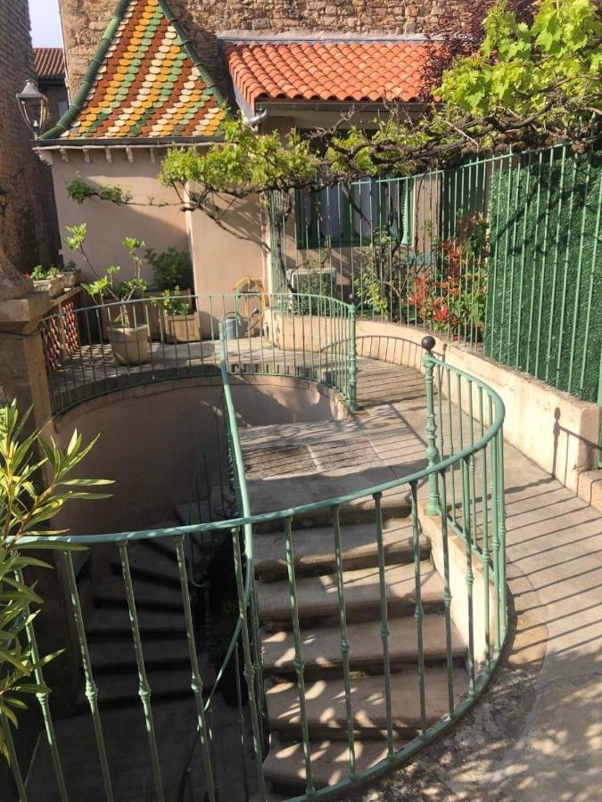 Le Beffroi Bed and Breakfast Millau Exteriör bild